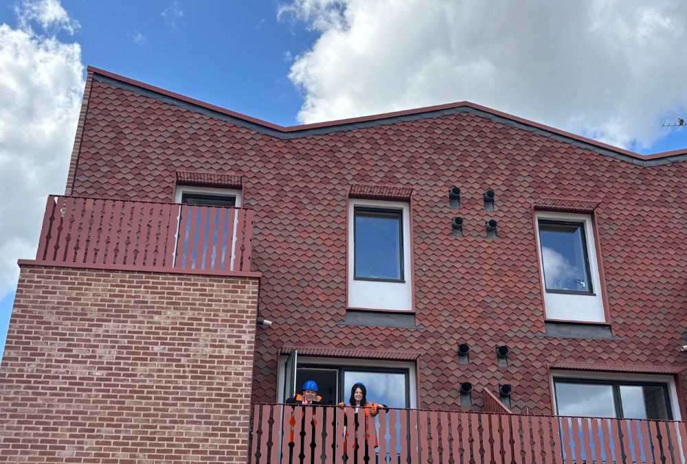 Cllrs Pavlovic and Kent on a Duncombe Square balcony